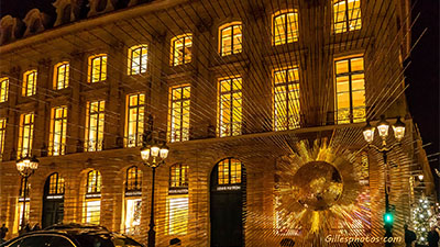 Illumination  de  la maison LOUIS VUITTON  - Paris 